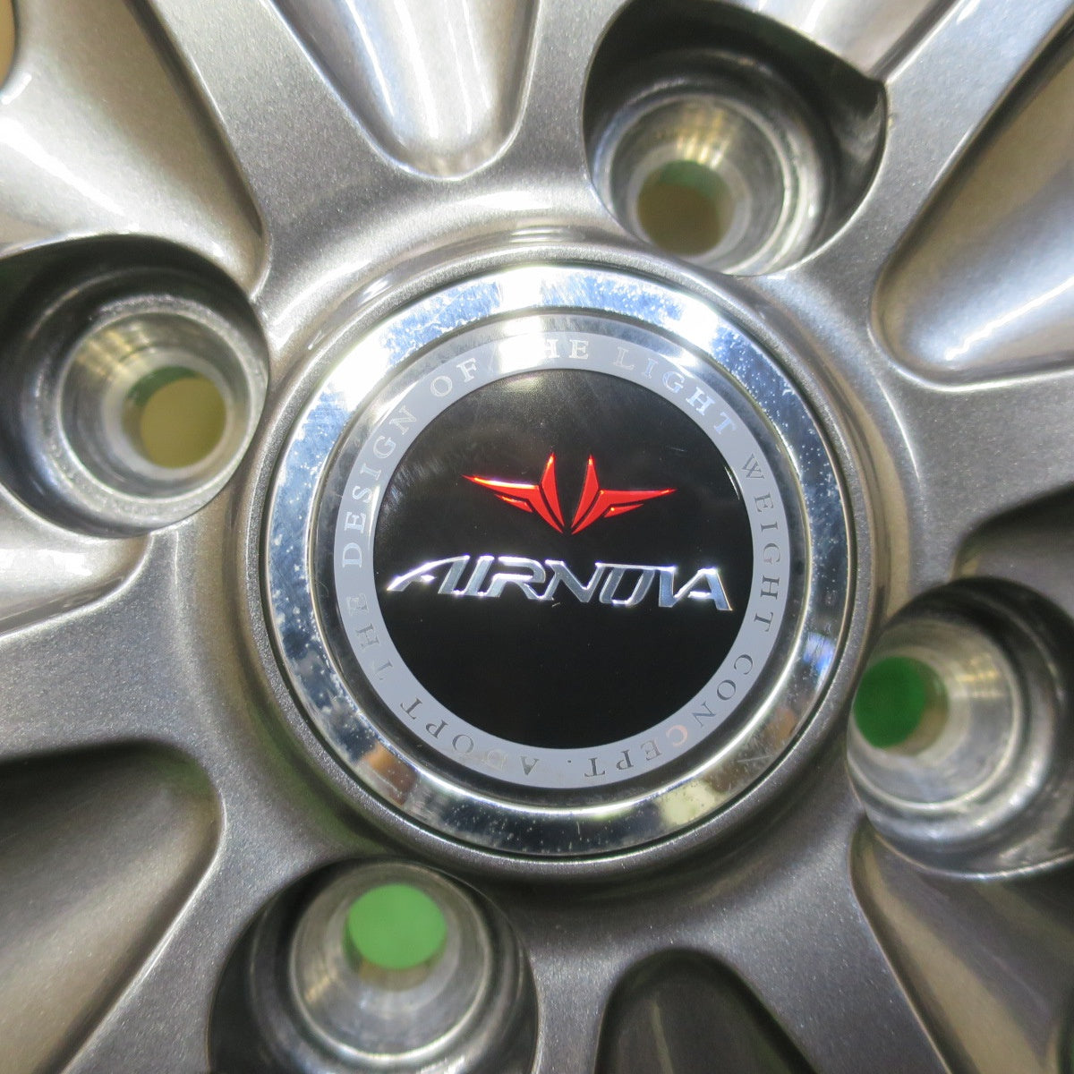 バリ溝！22年！キレイ！9.5分◎スタッドレス 165/65R15 ダンロップ ウインターマックス 03 AIRNOVA SB10 エアノヴァ 15インチ タフト ソリオ ハスラー 等 PCD100/4H◎6070807イス