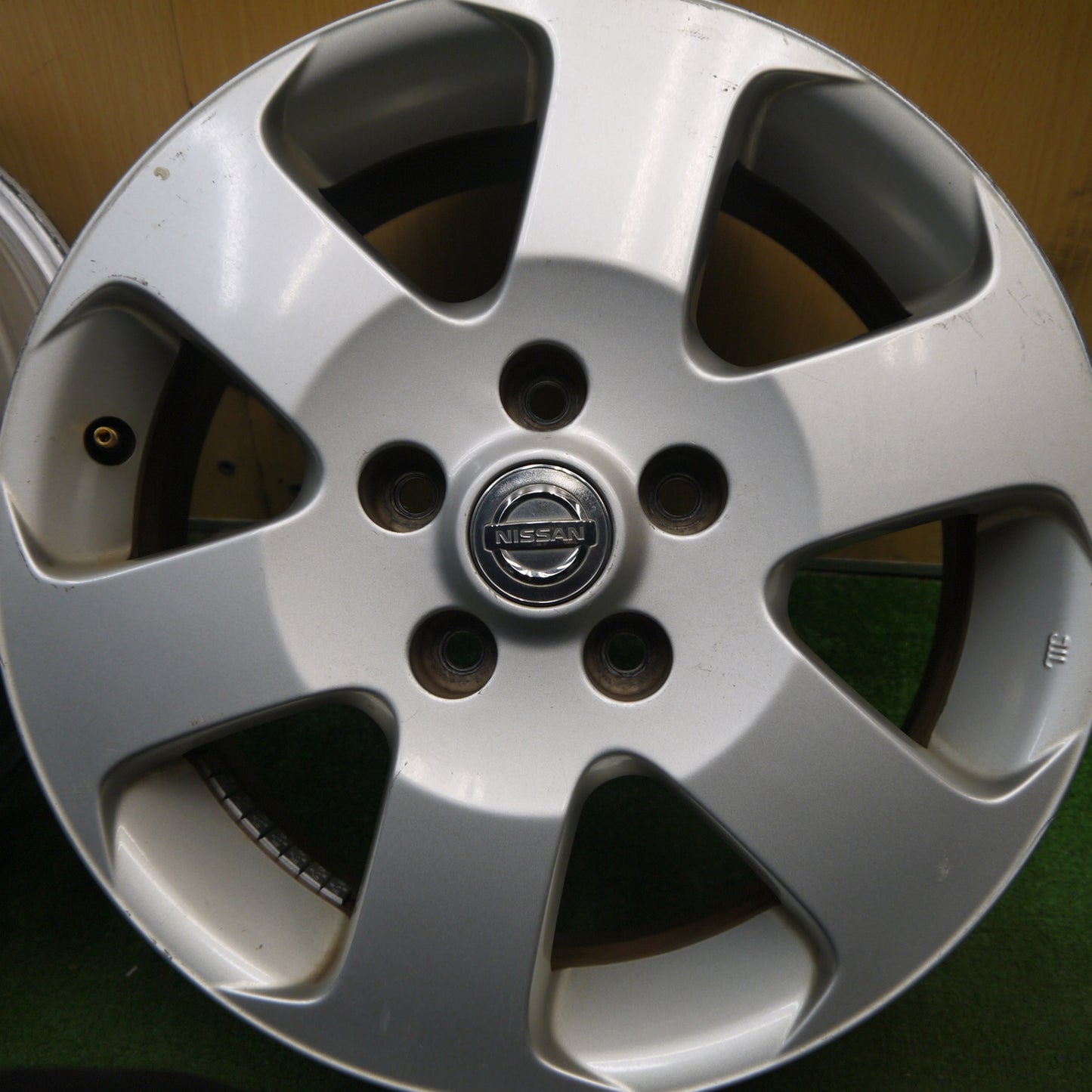 4本価格★日産 C25 セレナ ハイウェイスター 純正 ホイール 16インチ 16×6JJ PCD114.3/5H★5061803Hホ