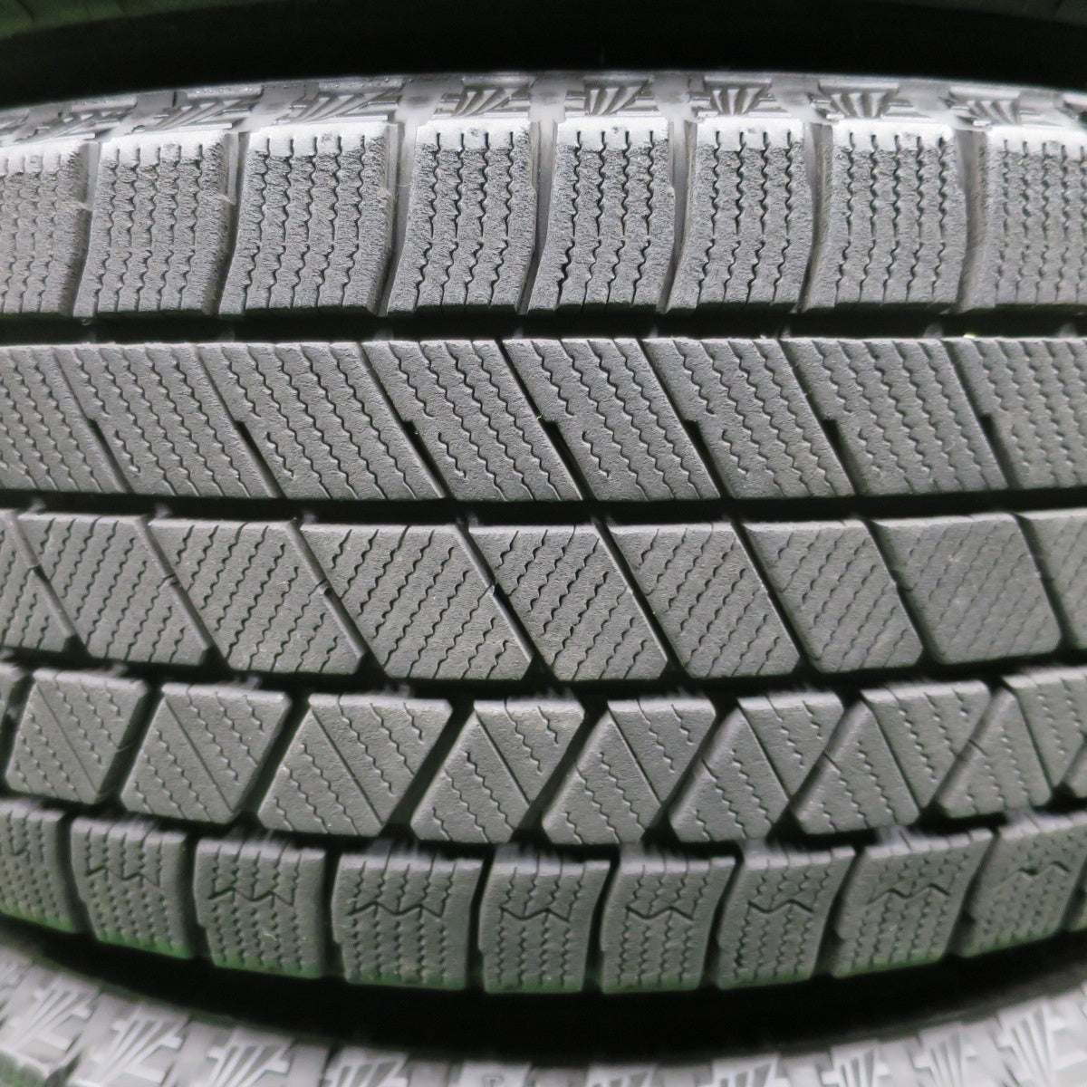 バリ溝！23年！9分★スタッドレス 195/65R15 ブリヂストン ブリザック VRX3 GRASS グラス 15インチ PCD114.3/5H★5121303NKス