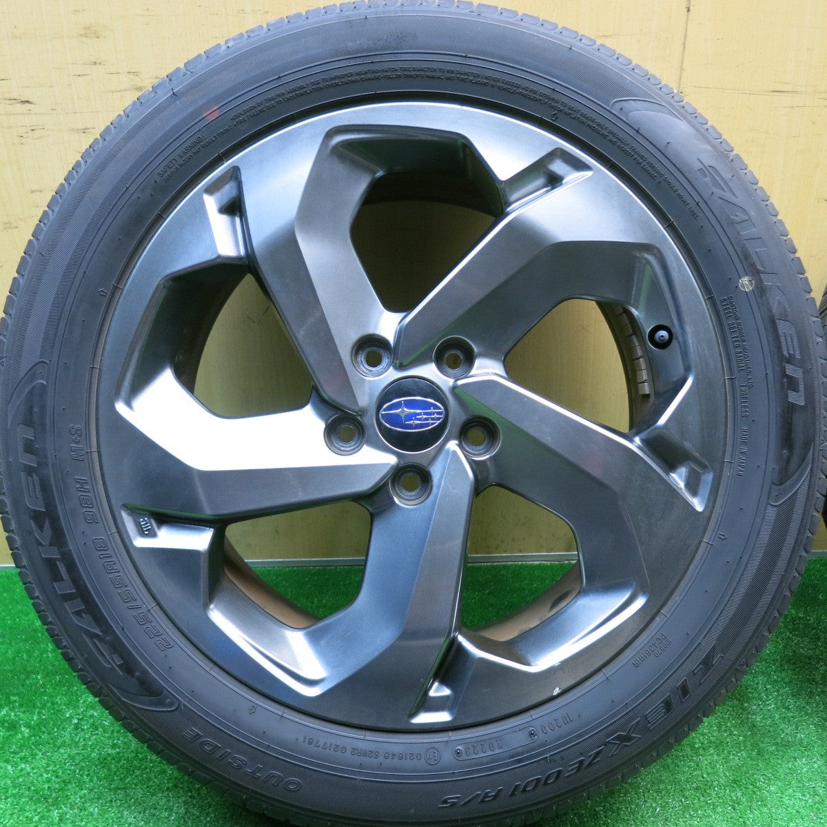 バリ溝！23年！9.5分★スバル SK フォレスター STI スポーツ 純正 ENKEI 225/55R18 ファルケン ZIEX ZE001 A/S 18インチ エンケイ PCD114.3/5H★5102506HAノ