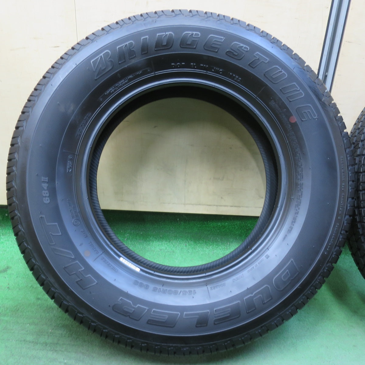 バリ溝！22年！9.5分★195/80R15 ブリヂストン デューラー H/T 684Ⅱ DUELER タイヤ 15インチ ジムニー シエラ ノマド キャラバン ハイエース 等★5122210イノタ