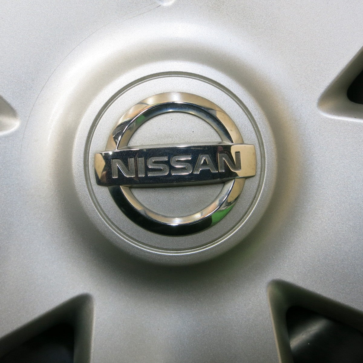*送料無料* バリ溝！22年！綺麗！9.5分★日産 ジューク 純正 スチール 205/60R16 グッドイヤー イーグル RVF ECO 16インチ PCD114.3/5H★4041305イノ