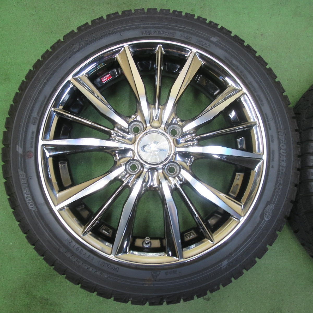 バリ溝！キレイ！9.5分★LEONIS VX 165/55R15 スタッドレス ヨコハマ アイスガード iG50 レオニス 15インチ 軽サイズ PCD100/4H★5090402イス