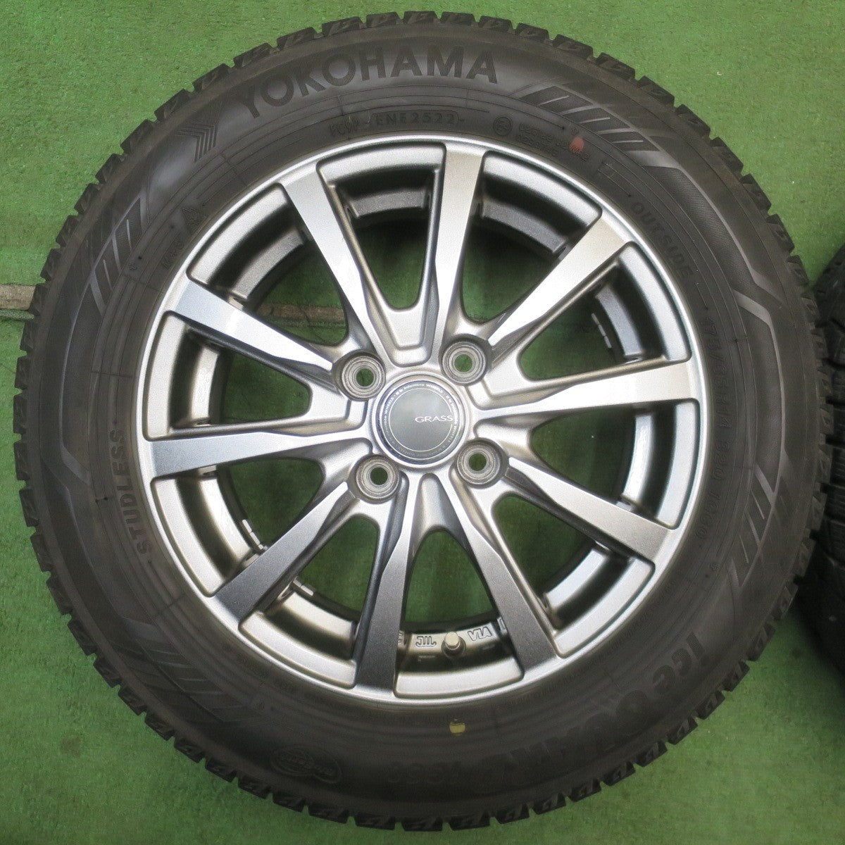 バリ溝！22年！キレイ！9分★スタッドレス 175/65R14 ヨコハマ アイスガード iG60 GRASS グラス 14インチ PCD100/4H★6052606NJス