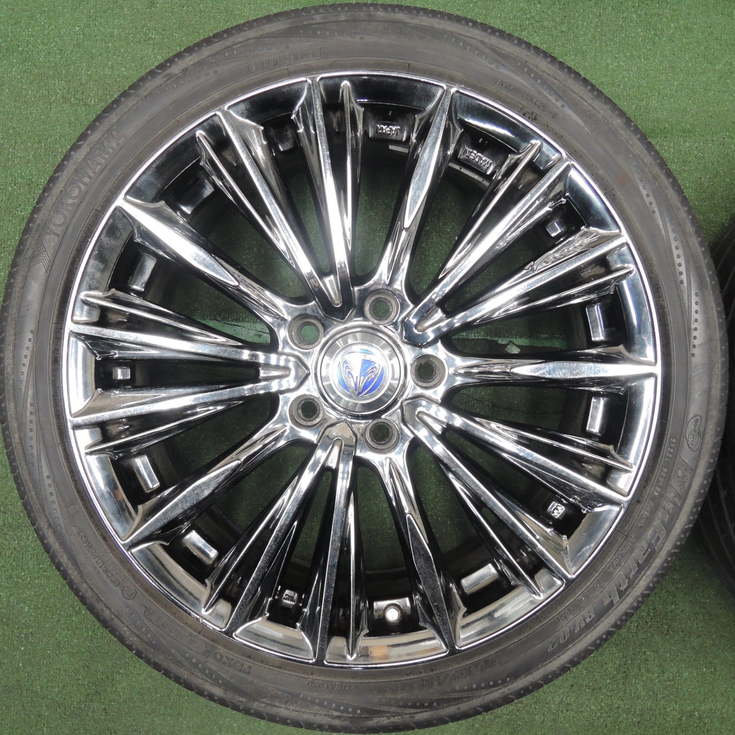 *送料無料* 4本★RAYS VERSUS stratagia VOUGE 215/45R18 ヨコハマ ブルーアース RV-02 レイズ ベルサス PCD114.3/5H★4031405TNノ