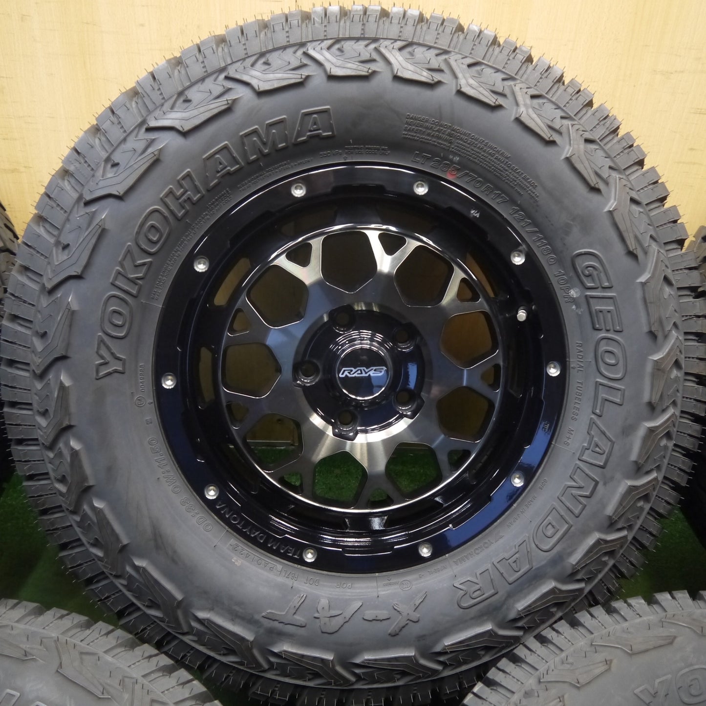未使用！22年！キレイ！5本★ジープ 等 RAYS DAYTONA M9 285/70R17 121/118Q 10PR ヨコハマ ジオランダー X-AT レイズ デイトナ 17インチ PCD127/5H★6060304KKノ