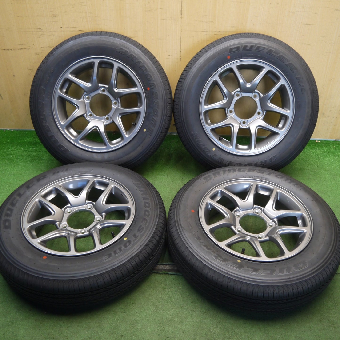 新車外し！24年◎スズキ JB64 ジムニー 純正 175/80R16 ブリヂストン デューラー H/L 852 DUELER 16インチ PCD139.7/5H◎6072805Hノ