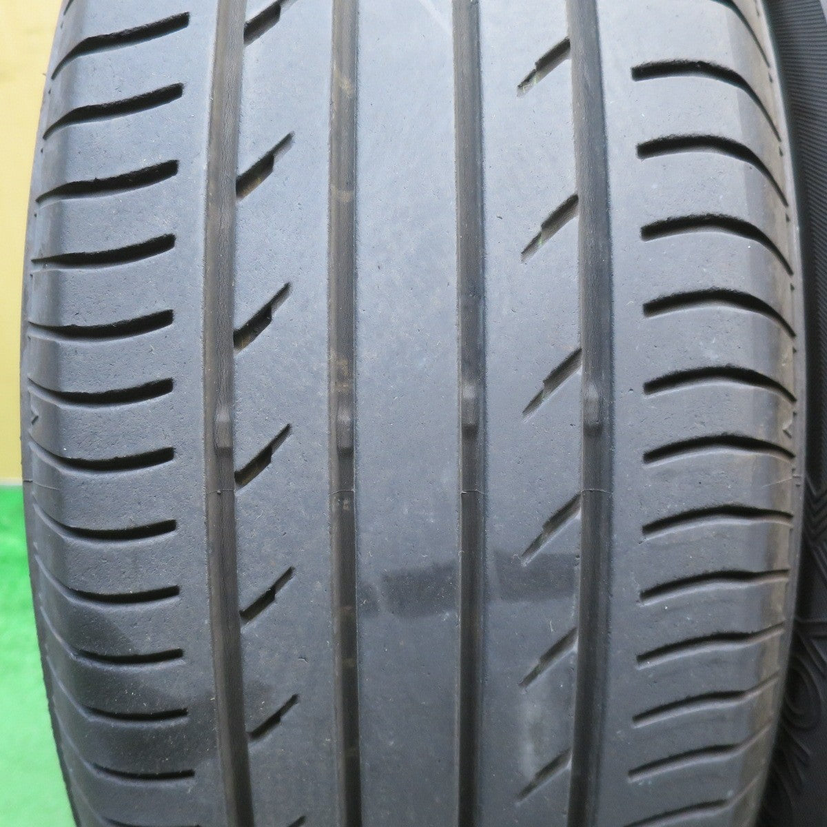 バリ溝！8.5分★LEHRMEISTER SAND 205/60R16 ヨコハマ dB デシベル E70 E70L レアマイスター サンド 16インチ PCD114.3 127/5H マルチ★6041401NJノ