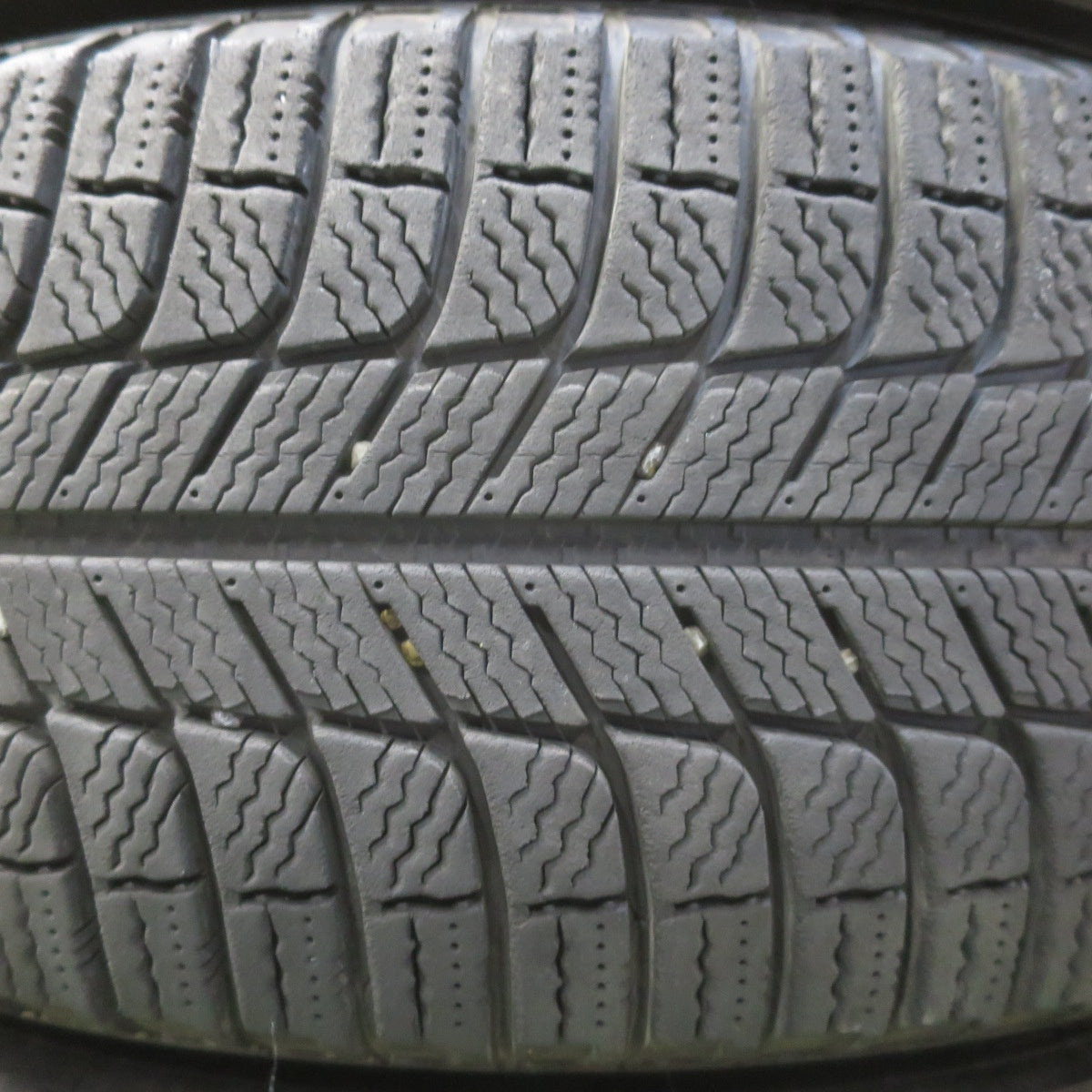 バリ溝！8.5分◎スタッドレス 225/65R17 ミシュラン X-ICE3+ B-win 社外 アルミ 17インチ PCD114.3/5H◎6070603イス