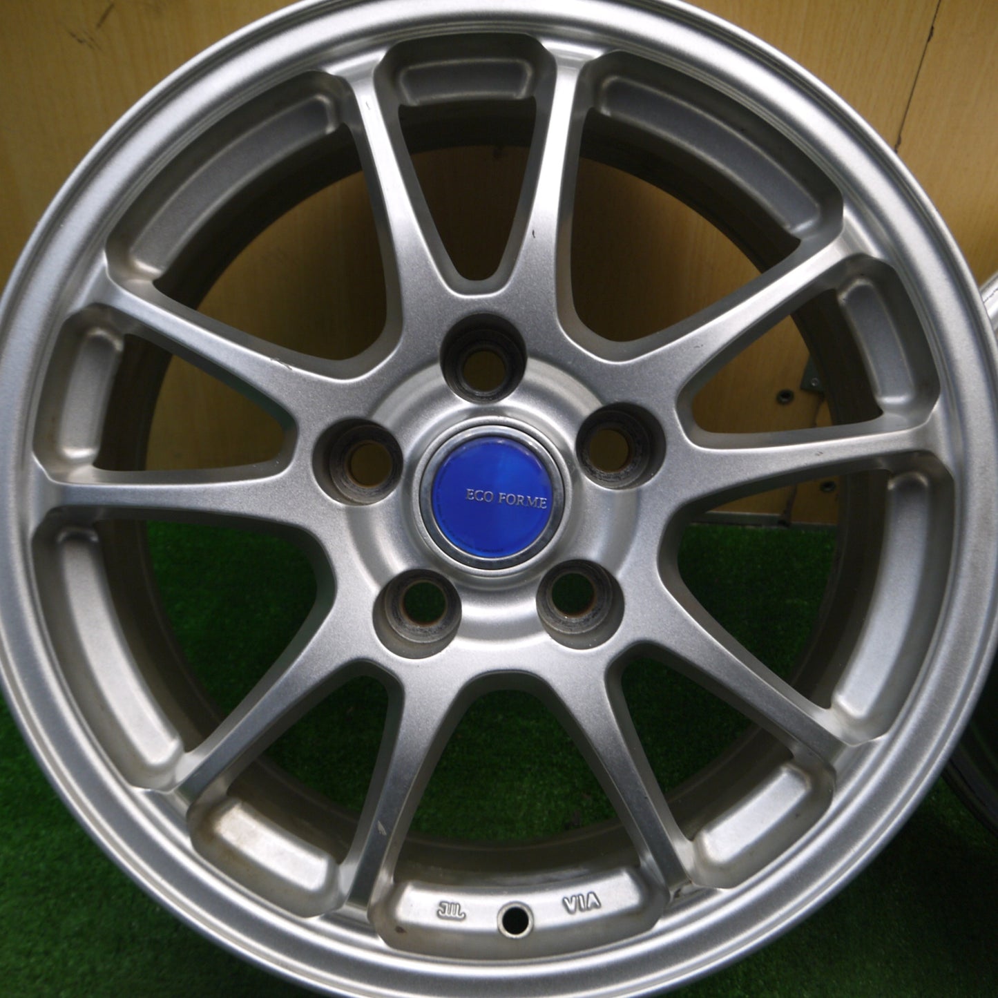 [送料無料] キレイ★ECO FORME エコフォルム 16インチ ホイール 16×6.5J PCD114.3/5H★5012206Hホ