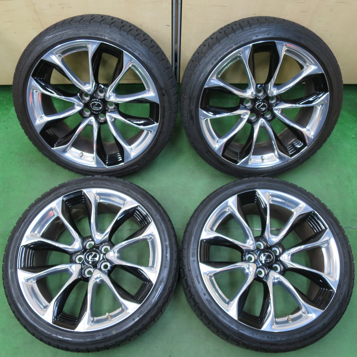 [送料無料] センサー付！バリ溝！21年！キレイ！9.5分以上★レクサス LC 純正 245/40R21 275/35R21 スタッドレス ダンロップ ウインターマックス WM01 DSST PCD120/5H★4121401イス