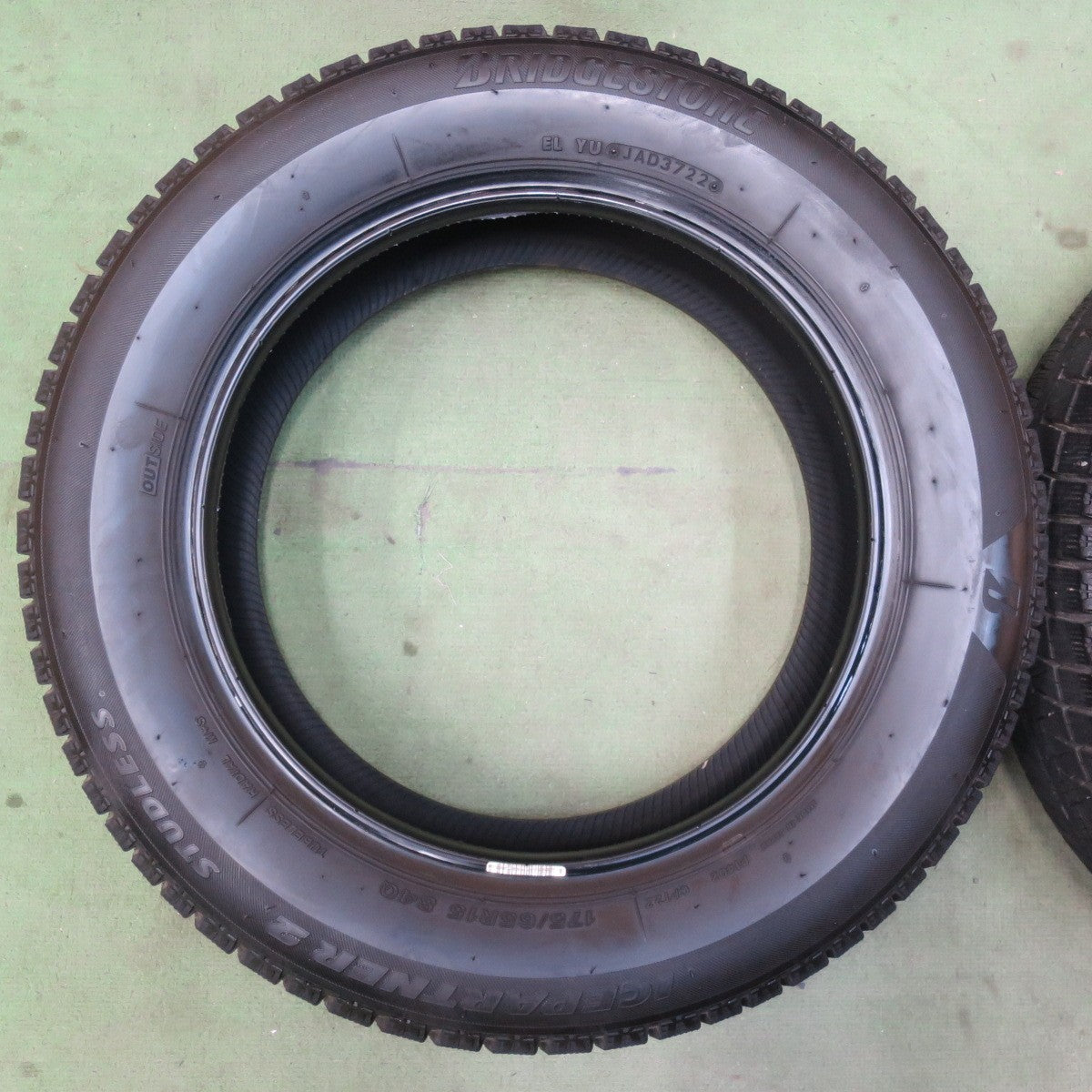 4本価格！22年★スタッドレス 175/65R15 ブリヂストン アイスパートナー2 タイヤ 15インチ アクア シエンタ フィット デミオ ヴィッツ 等★6031903イスタ