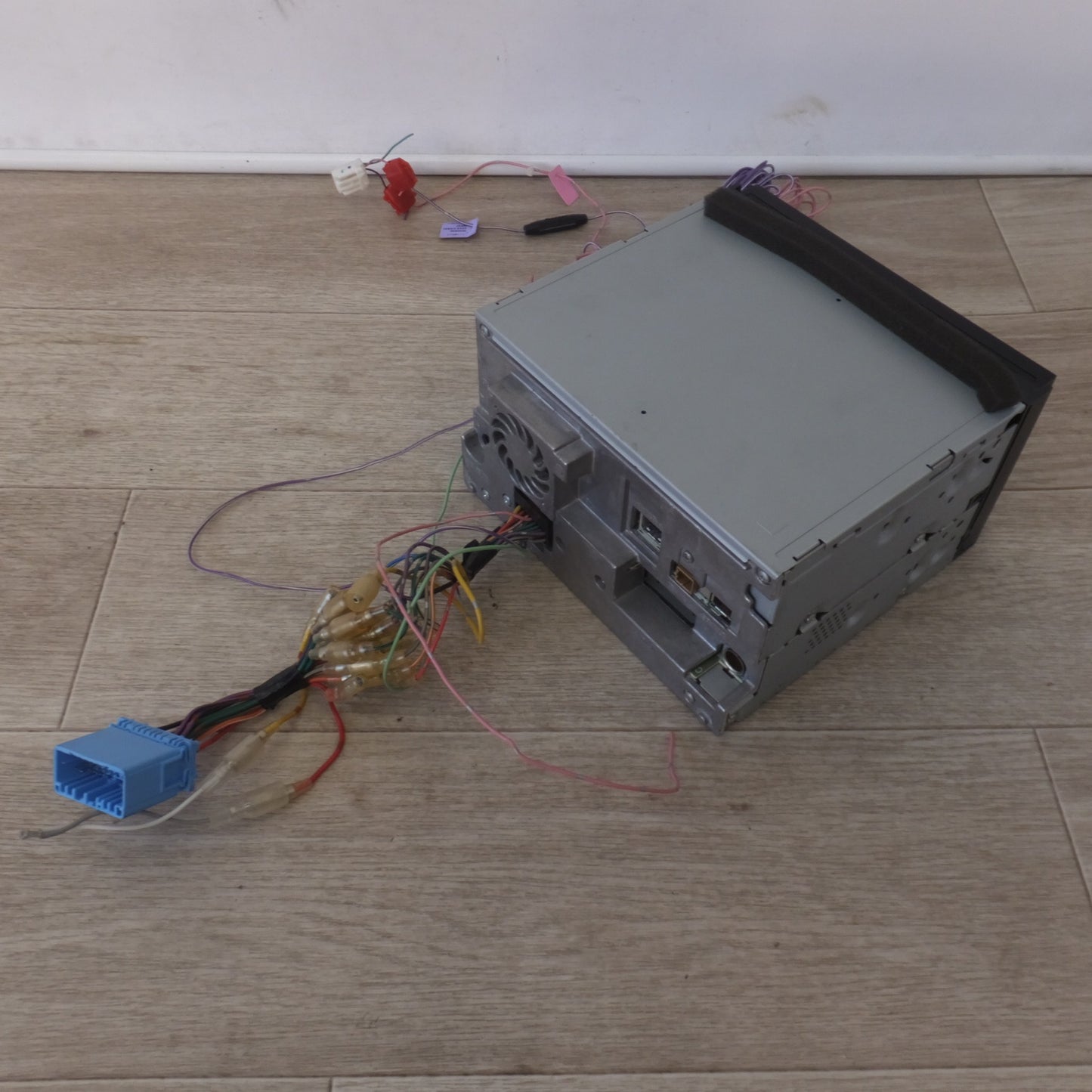 [送料無料] ★カロッツェリア carrozzeria AV一体型メモリーナビゲーション 楽ナビ AVIC-MRZ03-2[6]★