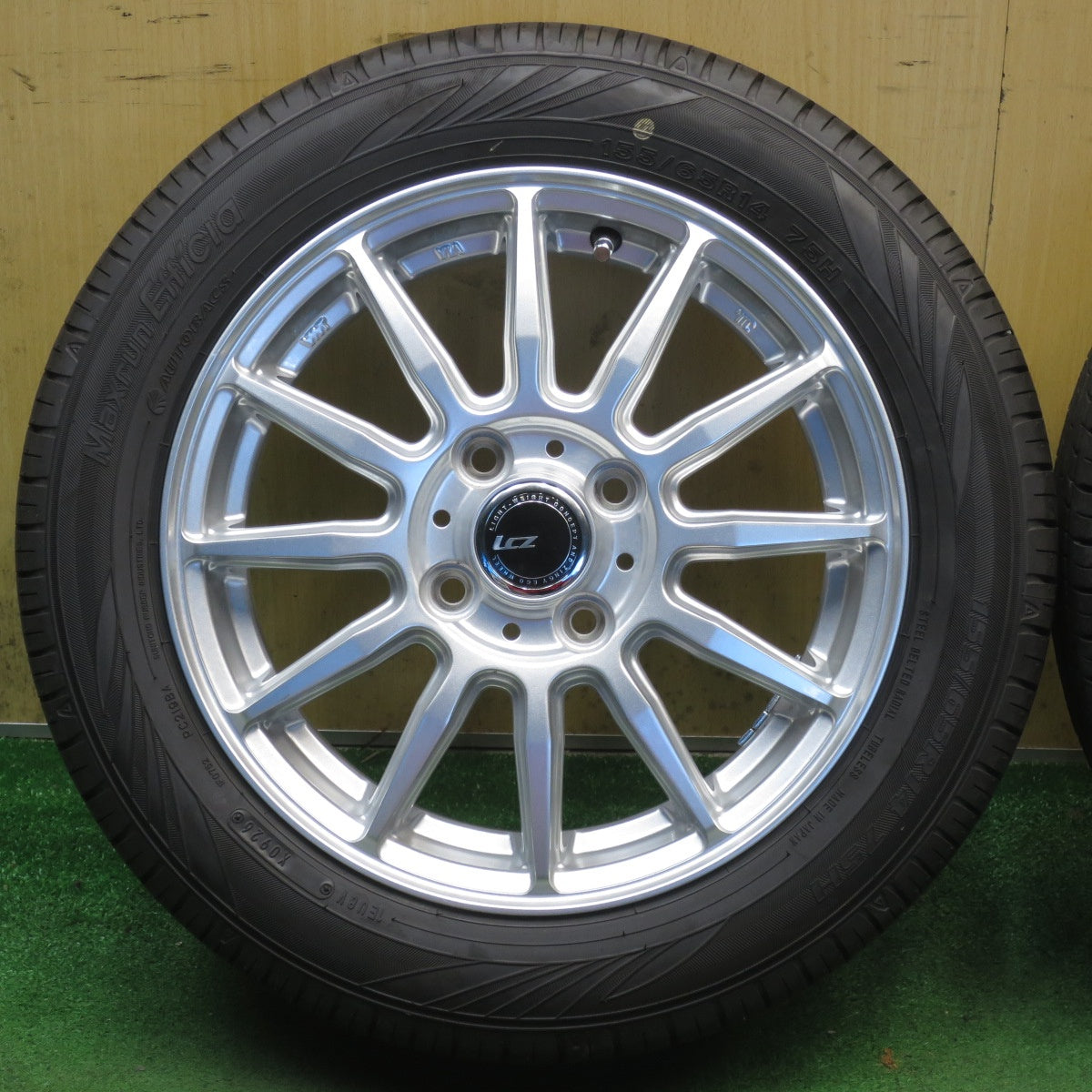 バリ溝！26年！キレイ！9.5分以上◎155/65R14 オートバックス Maxrun Efficia LCZ 社外 アルミ 14インチ PCD100/4H◎6082803NJノ