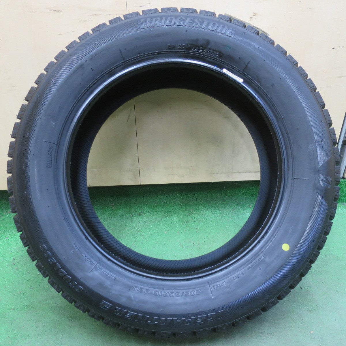 未使用！25年！1本★スタッドレス 205/60R16 ブリヂストン アイスパートナー2 タイヤ 16インチ ノア ヴォクシー セレナ ステップワゴン 等★6071303イスタ