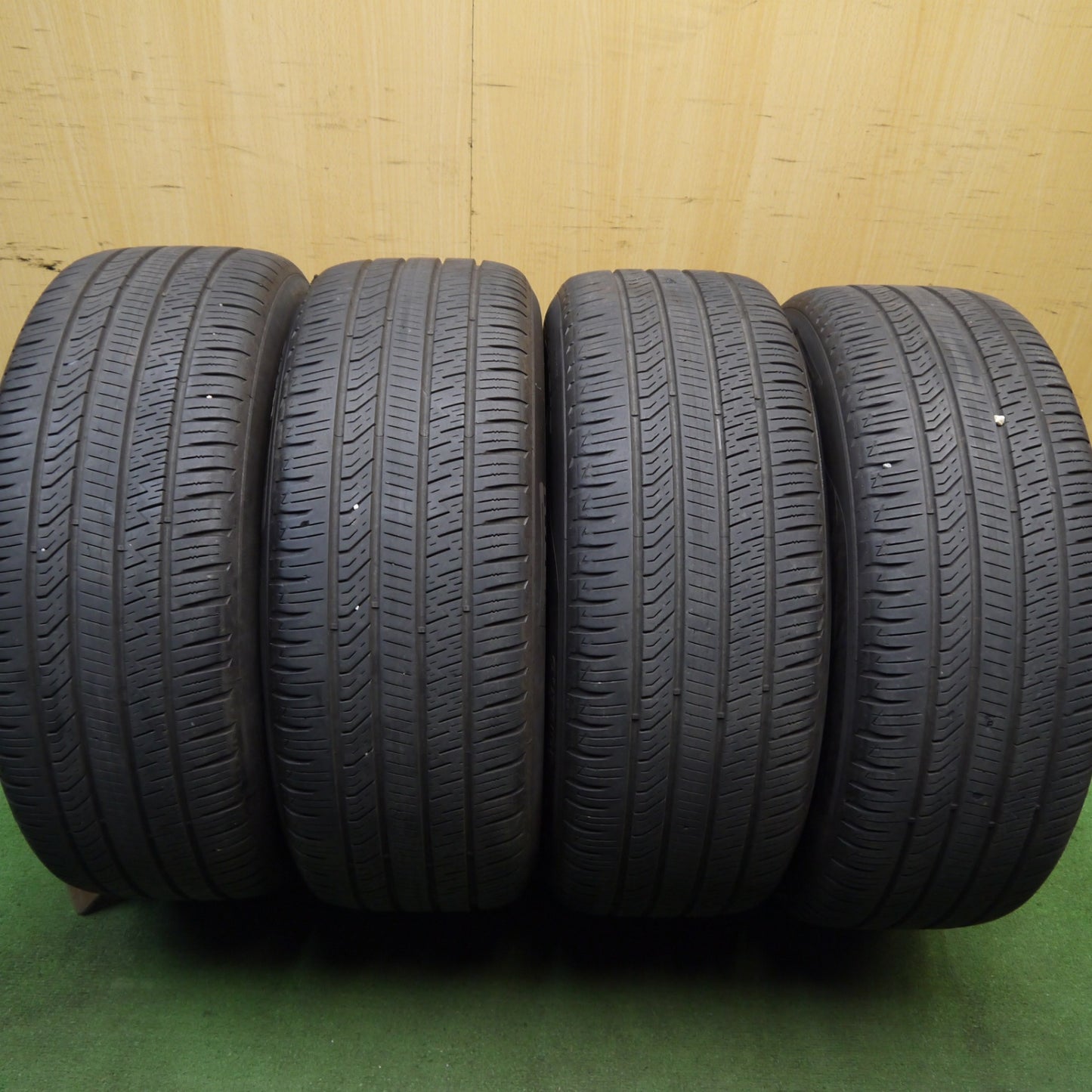 バリ溝！22年！8.5分★ベンツ W213 Eクラス 純正 225/55R17 ピレリ P8 FS PREMIUM 17インチ PCD112/5H★5072805Hノ