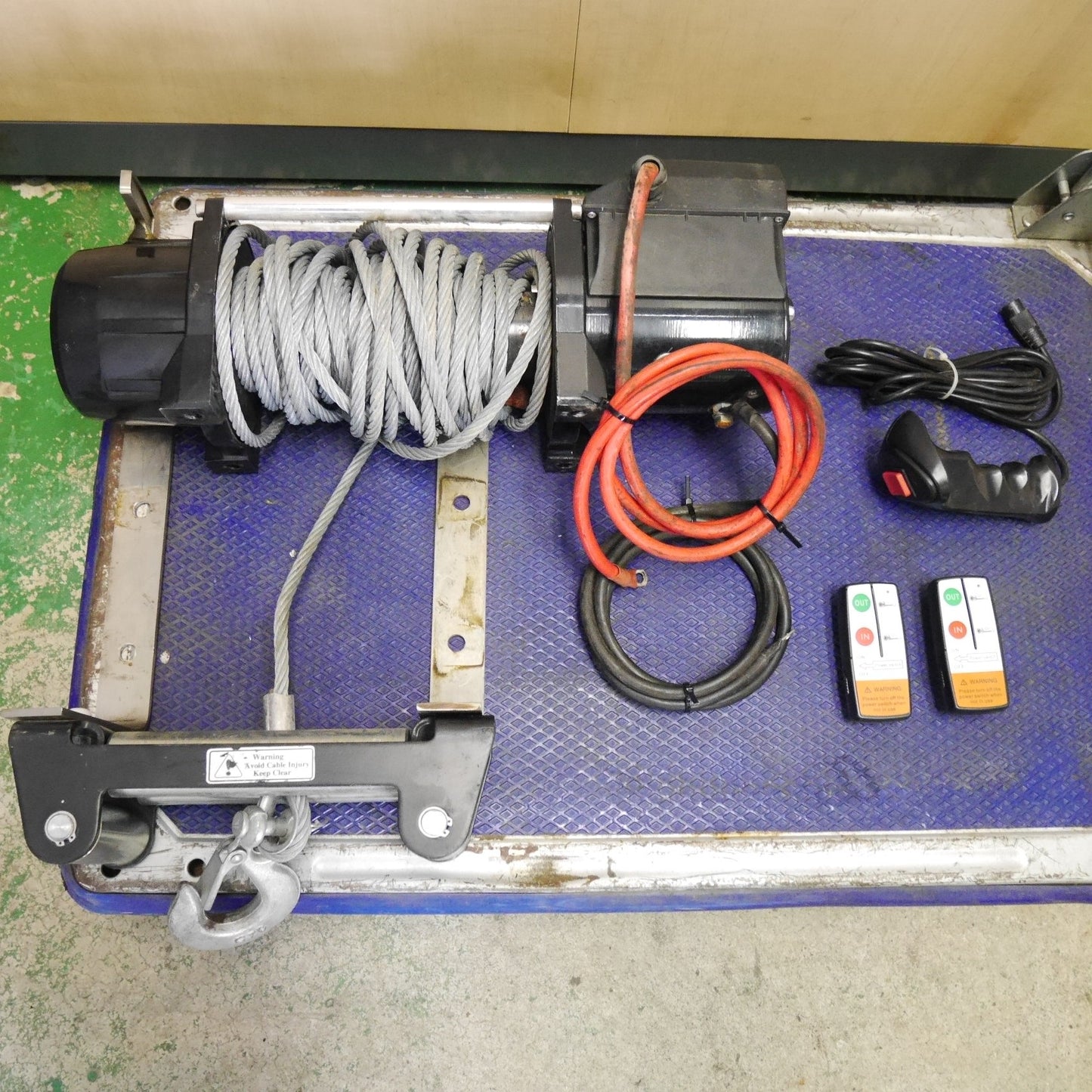 [送料無料] リモコン2点付き☆電動 ウィンチ Winch 12000lb ウインチ ホイスト 牽引 けん引 工具 メーカー 型式 不明☆