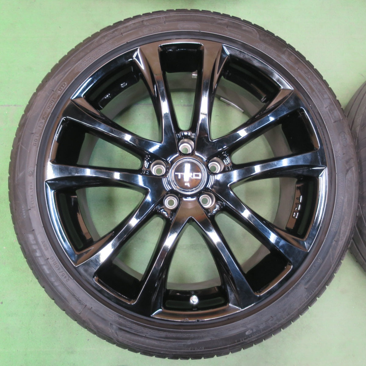 バリ溝！22年！9.5分★トヨタ C-HR RAV4 ハリアー 等 純正 OP TRD TF5 245/40R19 ミシュラン プライマシー3 19インチ PCD114.3/5H★5042601イノ