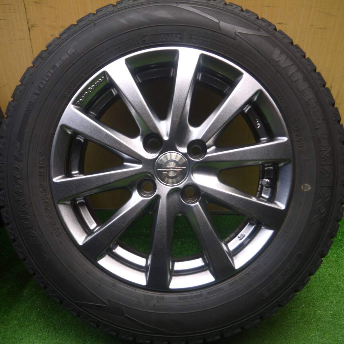 バリ溝！キレイ！9.5分★スタッドレス 165/70R14 ダンロップ ウインターマックス WM02 Team Sparco チームスパルコ 14インチ PCD100/4H★4112604Hス