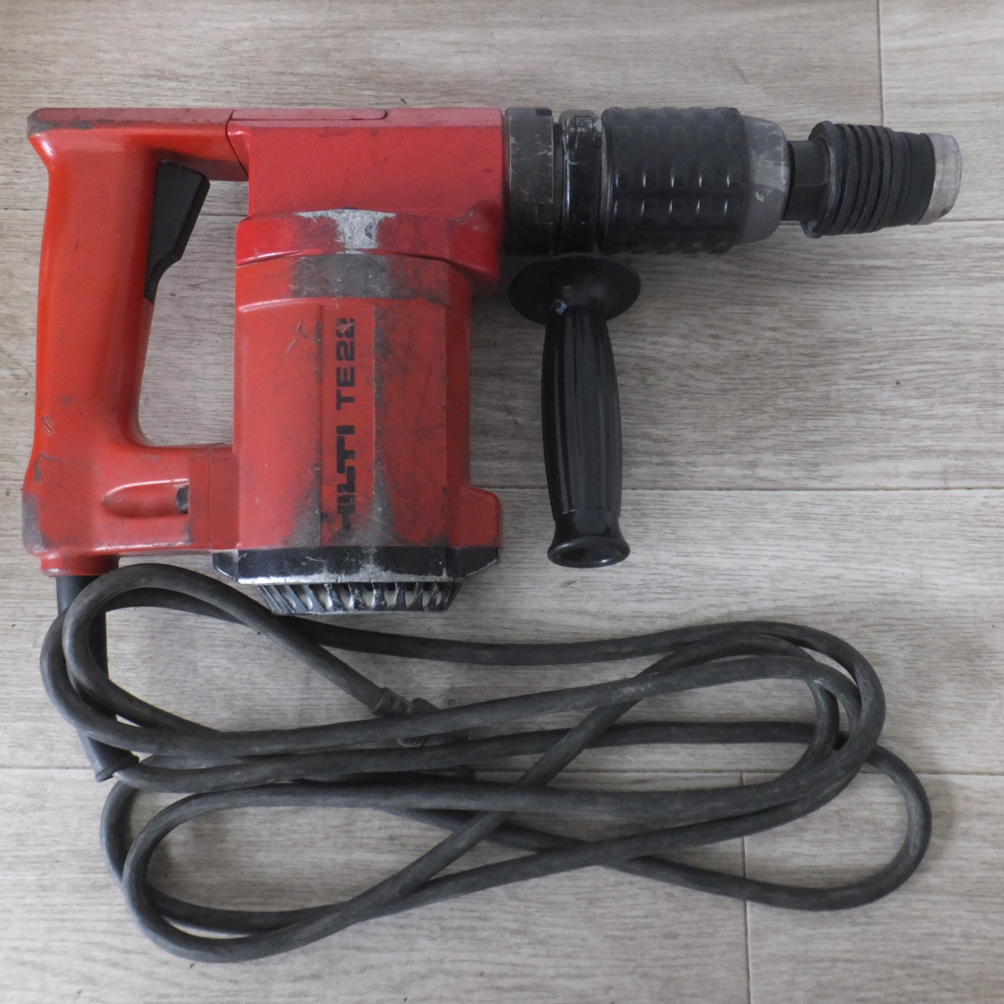 ★ヒルティ HILTI ロータリーハンマードリル TE22　100V～ 50-60Hz 5.6A 520W★ [送料無料]