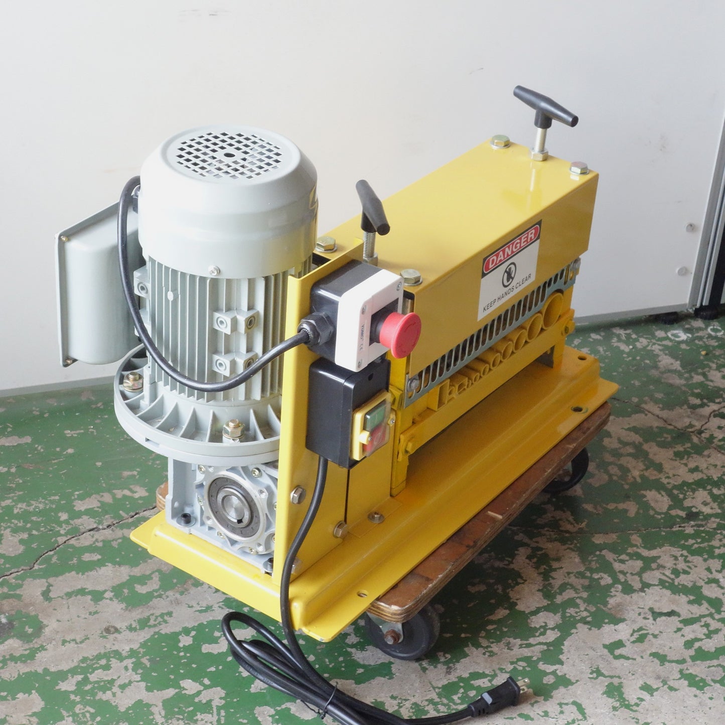 [送料無料] ◆電線 銅線 皮むき機 剥線機 ワイヤー ストリッパー カッター YL80L-4 SD-038M メーカー不明◆