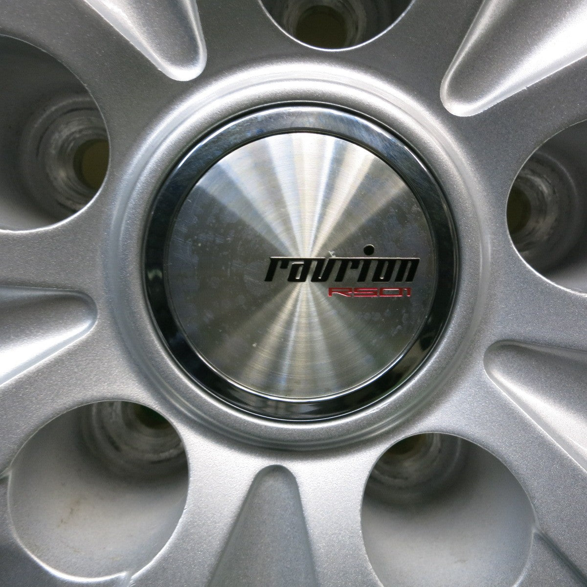 バリ溝！キレイ！9.5分★スタッドレス 225/65R17 ブリヂストン ブリザック DM-V3 ravrion RS01 ラブリオン 17インチ PCD114.3/5H★6010203HAス