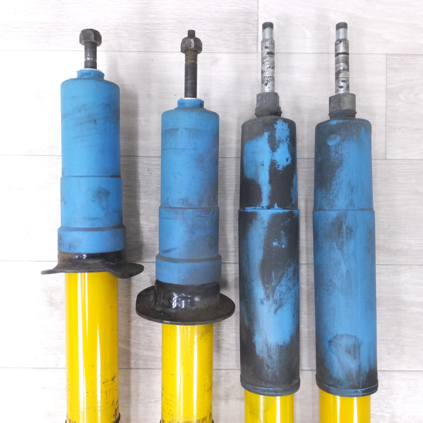 [送料無料] ◆BILSTEIN ビルシュタイン トヨタ ランドクルーザープラド TRJ150W ガソリンモデル用 ショック BE5-3213J BE5-3214J 一台分◆