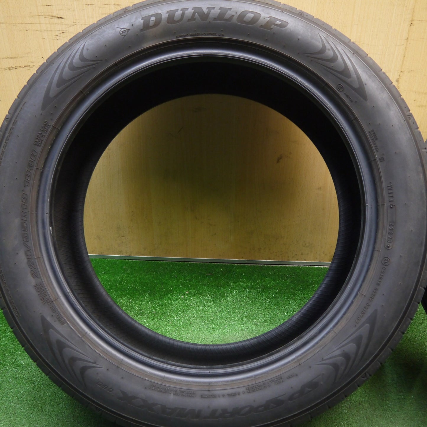 2本価格！23年★225/55R19 ダンロップ SPスポーツマックス 060 タイヤ 19インチ 40系 ヴェルファイア アルファード 等★6021810Hノタ