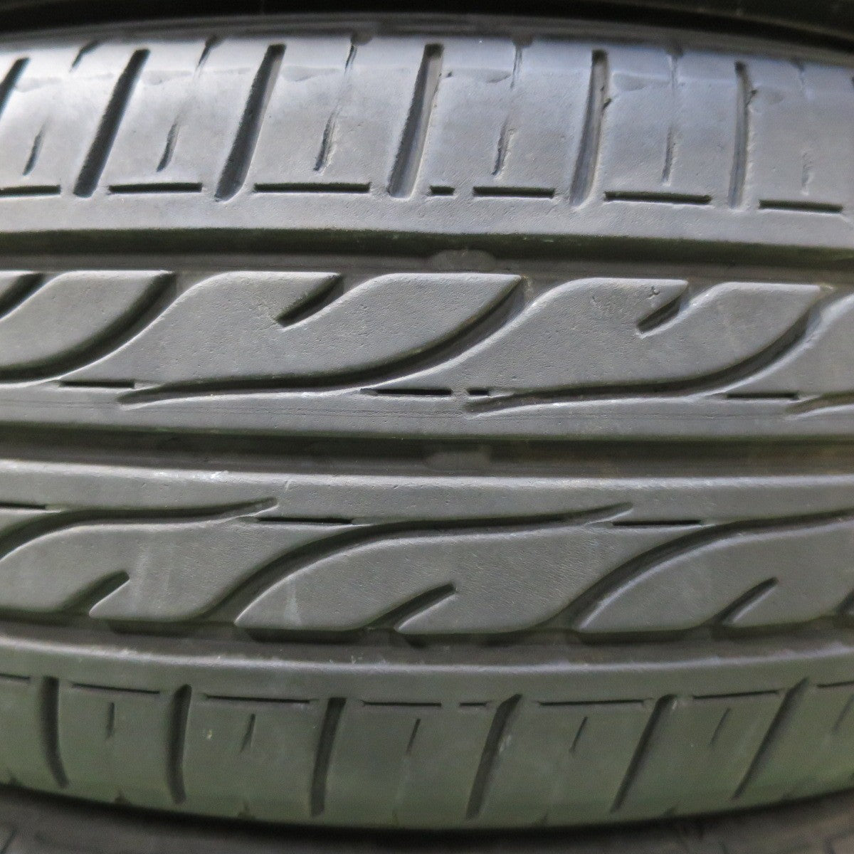 4本価格！22年★175/70R14 ダンロップ EC202 タイヤ 14インチ アクア ヤリス ヴィッツ フィット 等★5102508イノタ