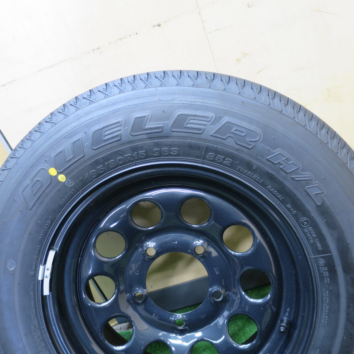 新車外し！25年！1本★スズキ ジムニー シエラ 純正 スチール 195/80R15 ブリヂストン デューラー H/L 852 15インチ スペア PCD139.7/5H★6050801ナノ