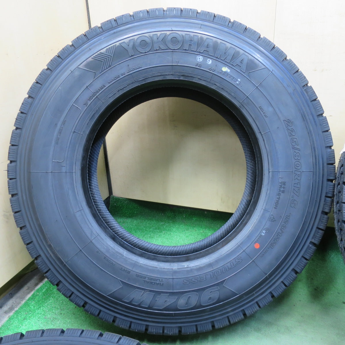 未使用！25年！6本★トラック タイヤ 225/80R17.5 123/122L スタッドレス ヨコハマ 904W 17.5インチ★5112701イスタ