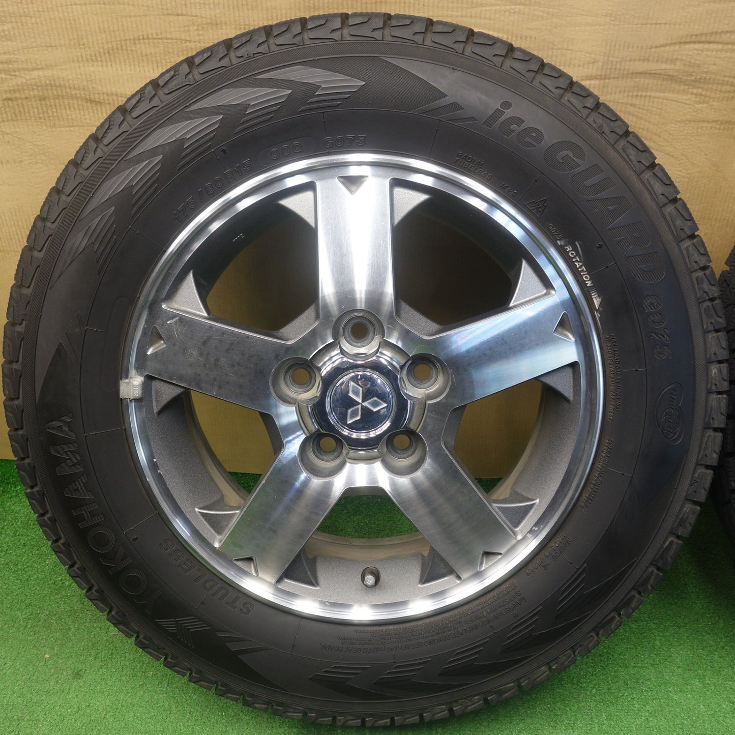 バリ溝！9分◎三菱 パジェロミニ 純正 175/80R15 スタッドレス ヨコハマ アイスガード G075 15インチ PCD114.3/5H◎6060401KTス