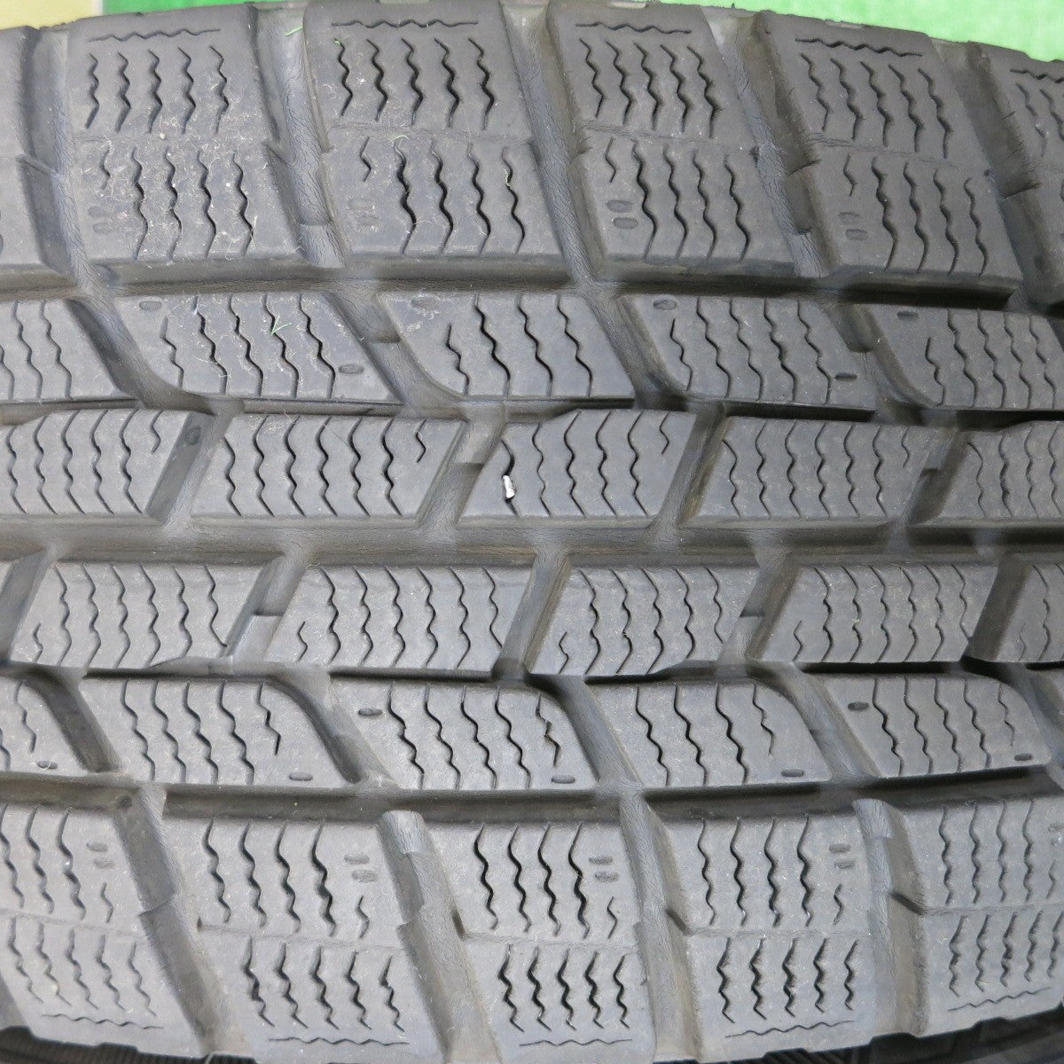 バリ溝！8.5分★シエンタ 等 185/60R15 スタッドレス グッドイヤー アイスナビ6 ravrion LUMIERE ラブリオン 15インチ PCD100/5H★5052309HAス