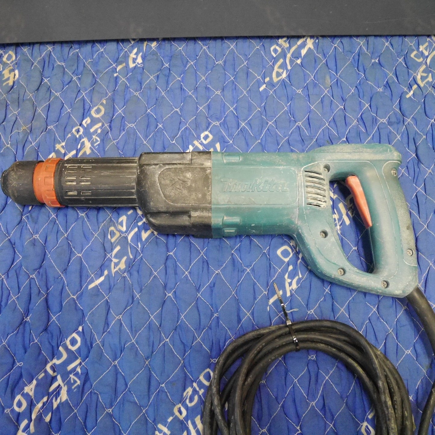 [送料無料] ☆マキタ 電動 ケレン HK0500 電動 工具 100V コード式 makita 100V☆