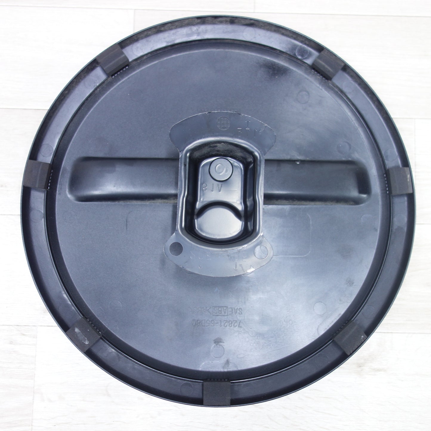 [送料無料] 1枚価格◆スズキ ジムニーシエラ 純正 背面 スペア タイヤ カバー 72821-65D80 ホイール キャップ カバー SUZUKI◆