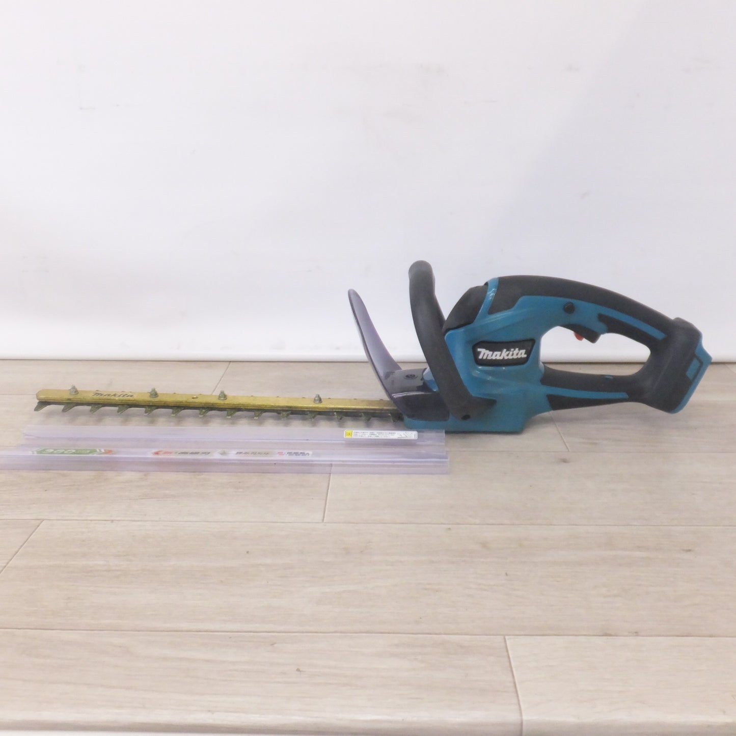 [送料無料] ★マキタ makita 360mm 充電式生垣バリカン MUH367D 18V 本体のみ★