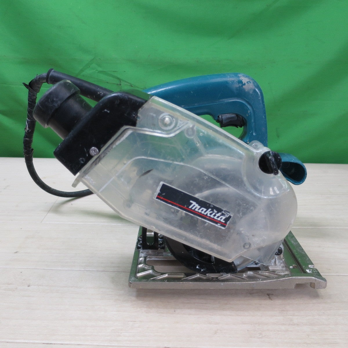 [送料無料] 2点まとめ売り☆マキタ 5型 防じん マルノコ 5045KB 100mm 防塵 丸のこ 5044KB 電動 工具 切断機 木工用 丸ノコ 丸鋸☆