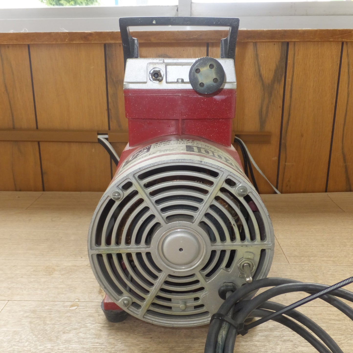 [送料無料] ★トーマス THOMAS 1/2HP エアーコンプレッサー 1004　100V 50/60Hz　SPRAYIT　WOB・L PISTON COMPRESSOR★