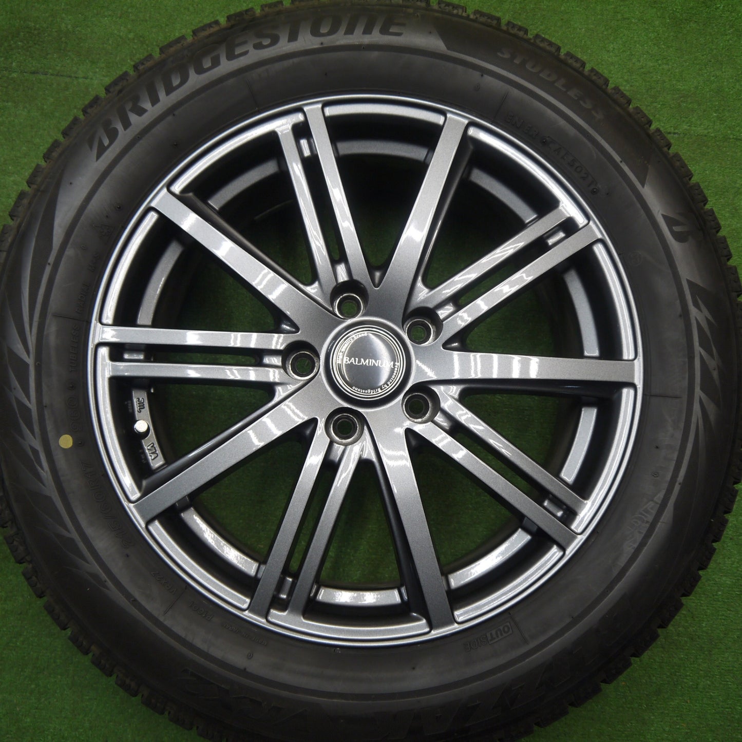 バリ溝！21年！キレイ！9.5分★スタッドレス 215/60R17 ブリヂストン ブリザック VRX2 BALMINUM BR10 バルミナ 17インチ PCD114.3/5H★5121903Hス