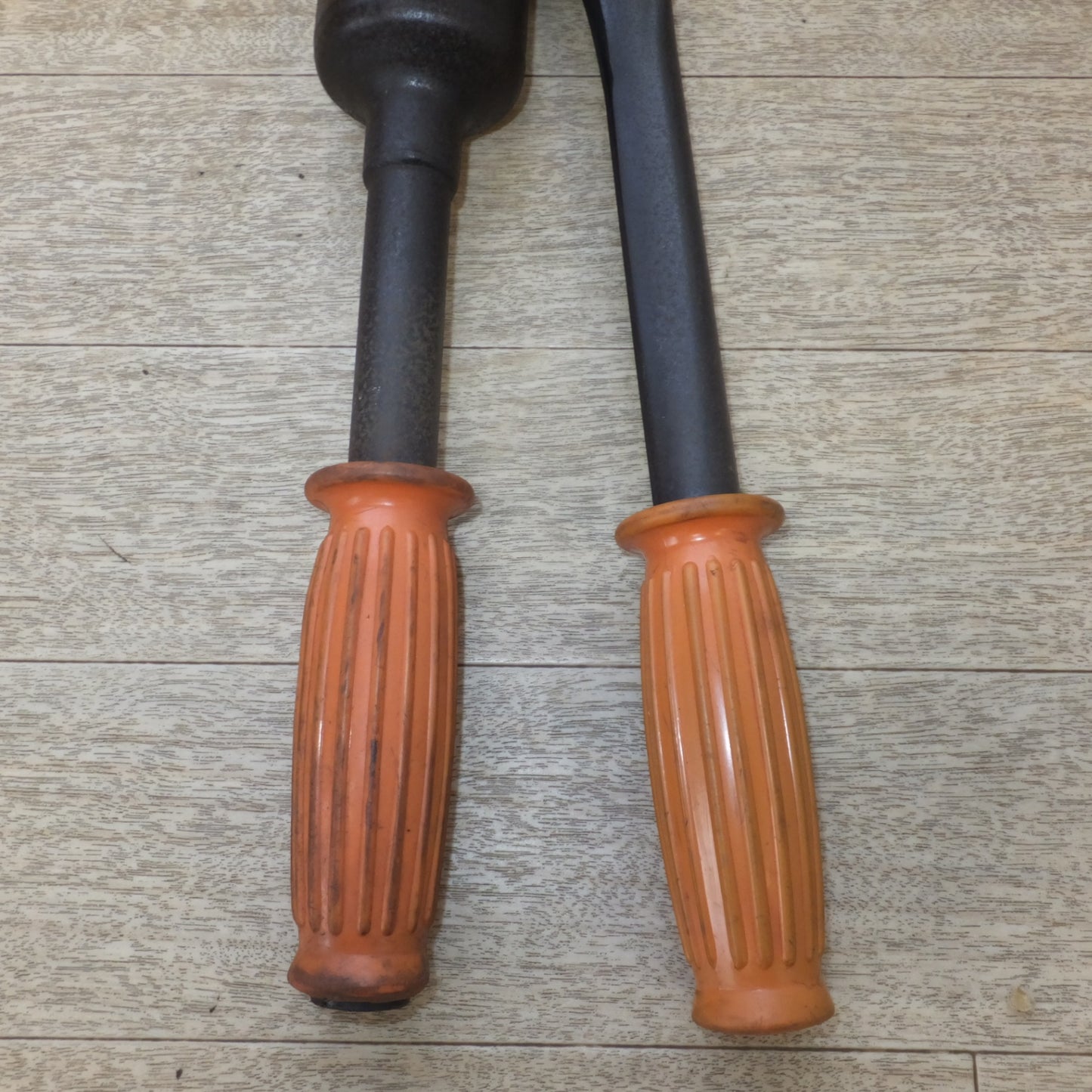 [送料無料] ★泉精器 IZUMI 屋内配線用電線接続工具 手動油圧式工具 9H-1 圧着端子用　呼び 14～150★