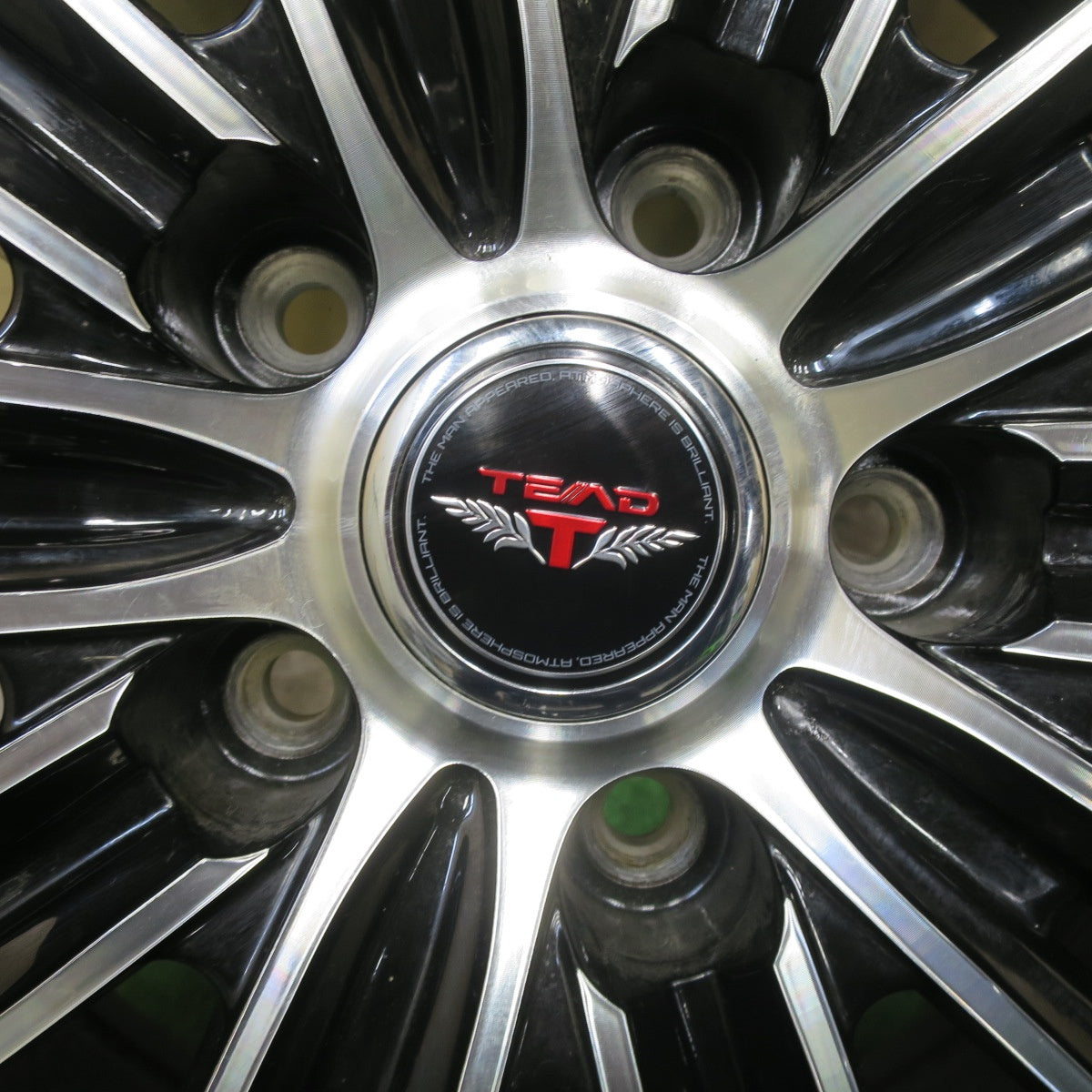 超バリ溝！22年！キレイ！ほぼ10分★スタッドレス 215/60R17 ヨコハマ アイスガード iG60 TEAD テッド 17インチ PCD114.3/5H★5090401TTス