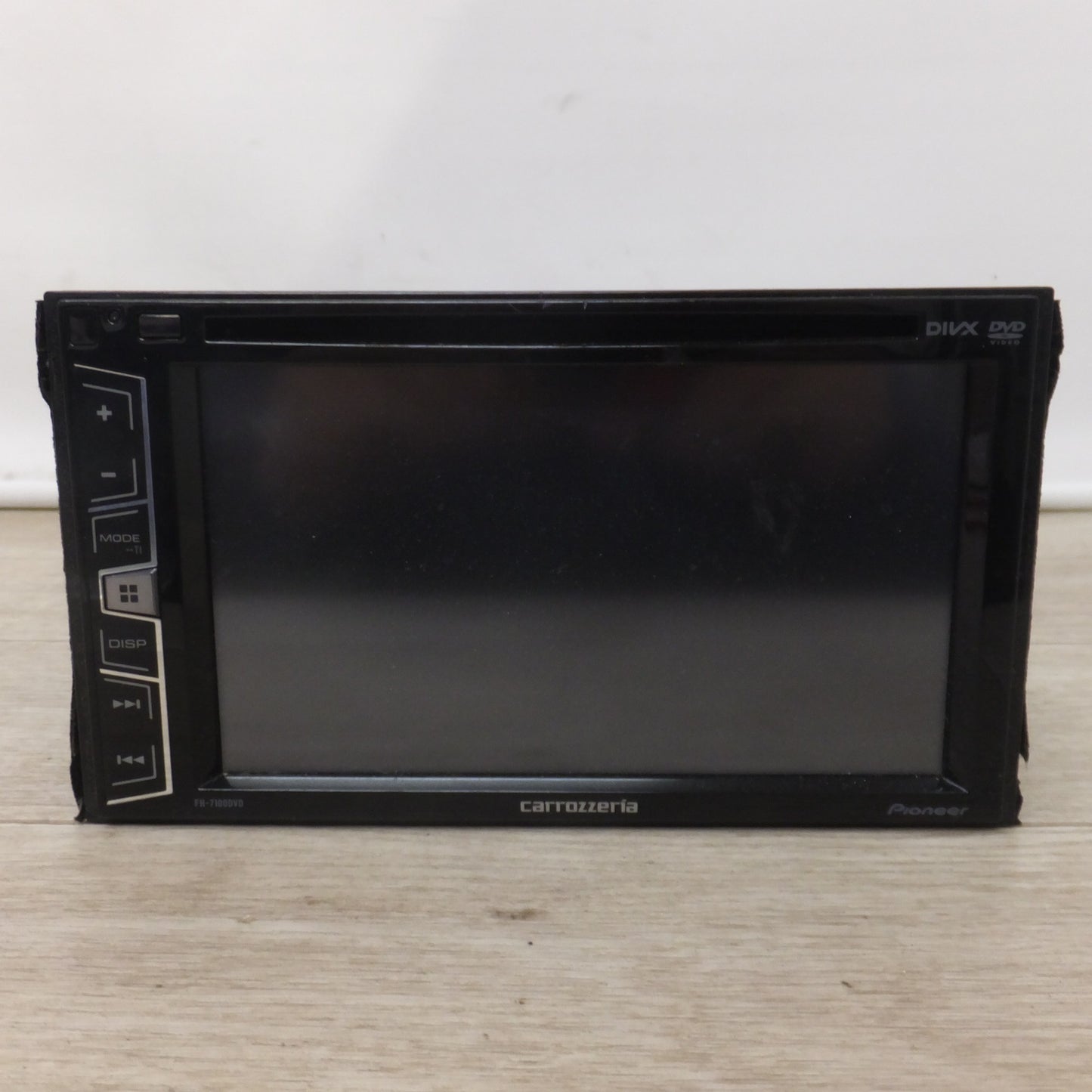 [送料無料] ★カロッツェリア carrozzeria AVメインユニット FH-7100DVD ディスプレイオーディオ[34]★