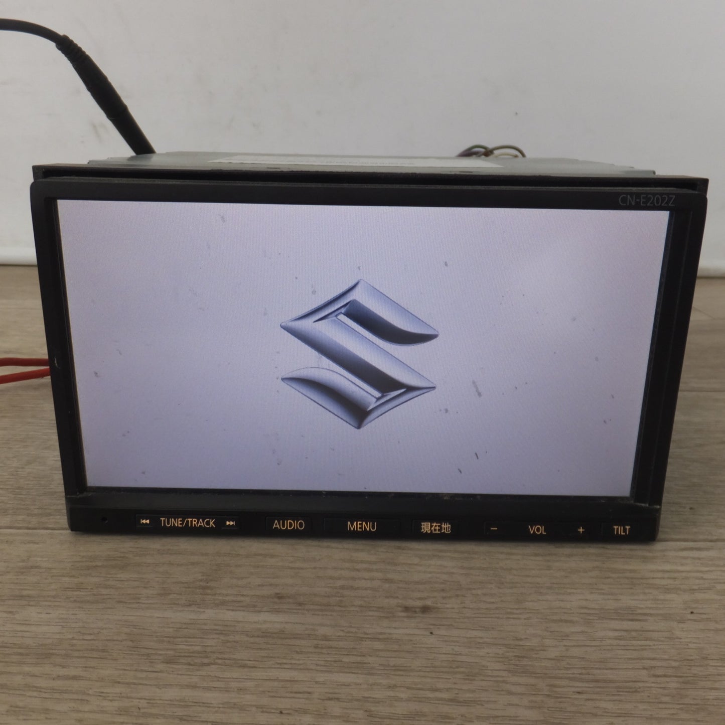[送料無料] ★パナソニック製 スズキ 純正 メモリーナビゲーション CN-E202ZA CN-E202Z 99000-79AP1[9]★