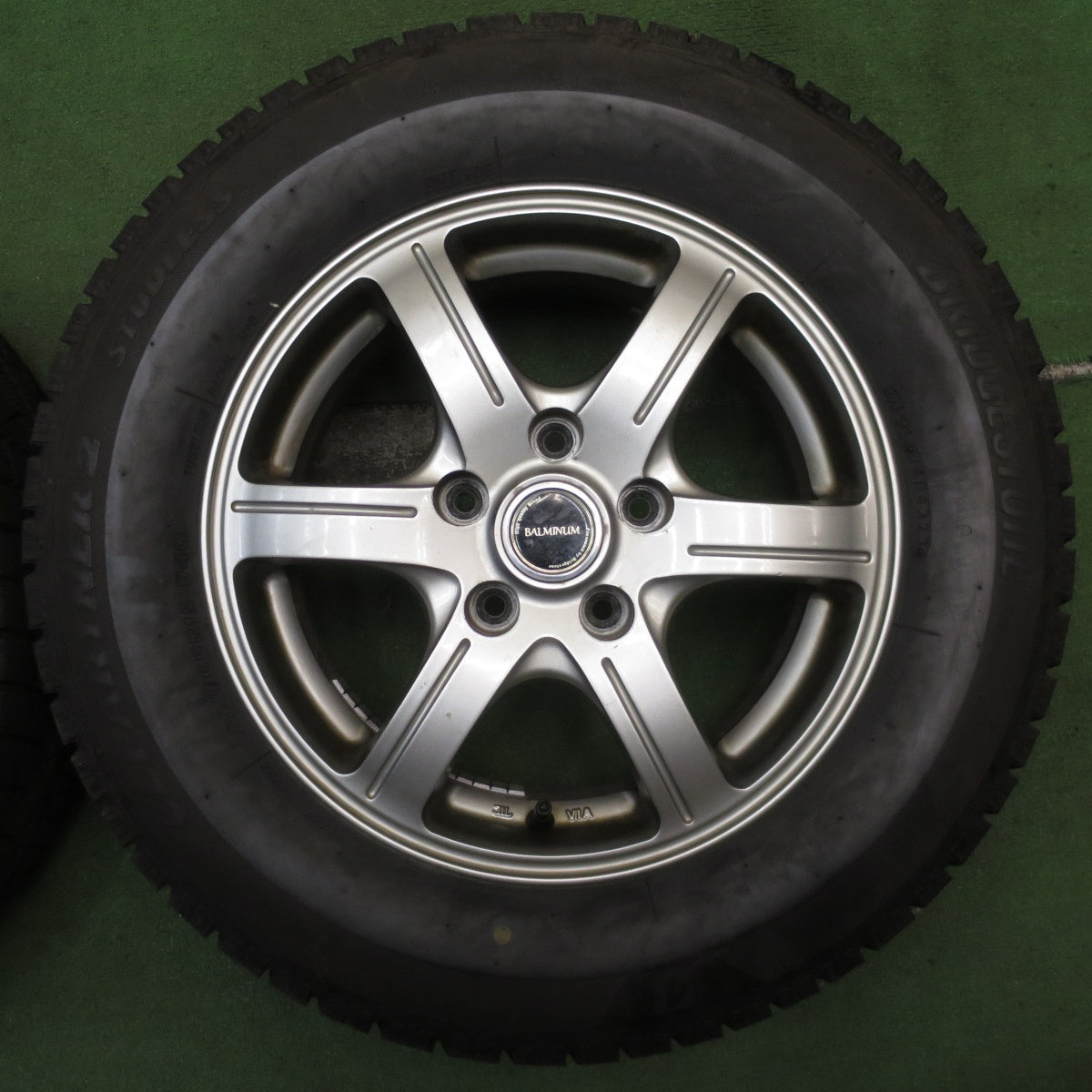 バリ溝！23年！9.5分★スタッドレス 205/65R15 ブリヂストン アイスパートナー2 FEID ZART/G6 BALMINUM 15インチ PCD114.3/5H★5073001NJス