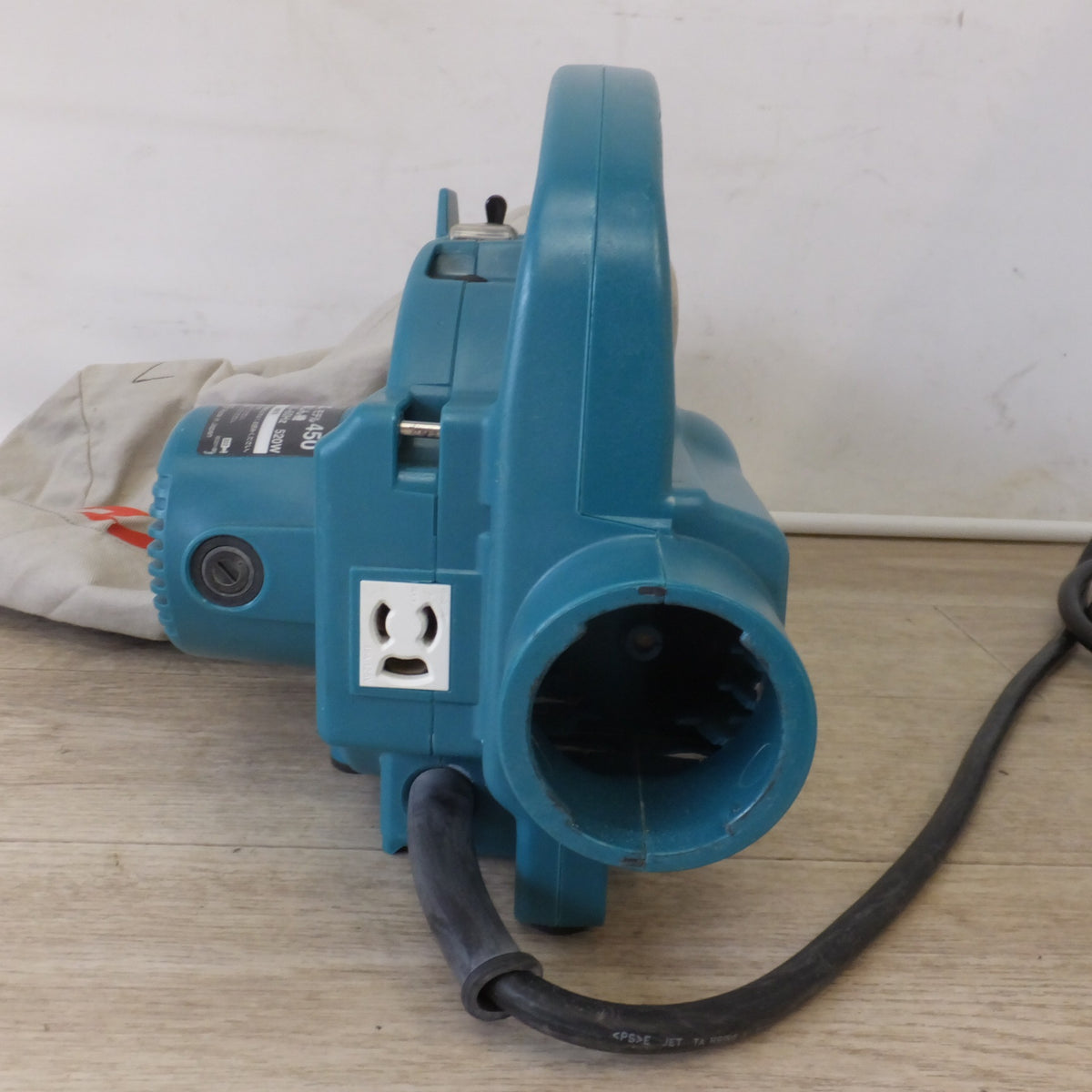 ★マキタ makita 小型集じん機 450 屋内用　100V～ 5.5A 50-60Hz 520W★