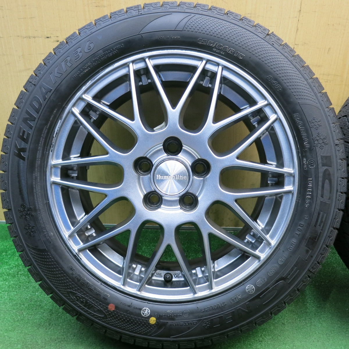 バリ溝！25年！ほぼ10分★シエンタ 等 185/60R15 スタッドレス ケンダ KR36 アイステック ネオ Humanline MM-022 ヒューマンライン 15インチ PCD100/5H★6052306HAス