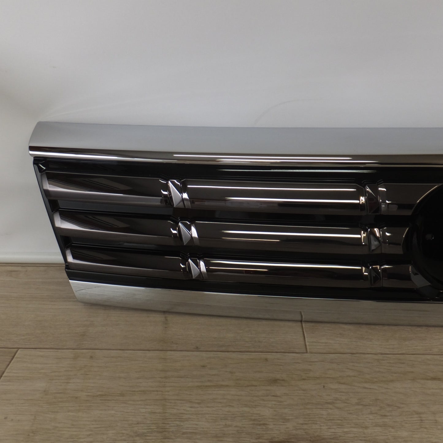 [送料無料] 未使用★ダイハツ DAIHATSU 純正 タント LA600S フロントグリル 53105-B2390/B2410★