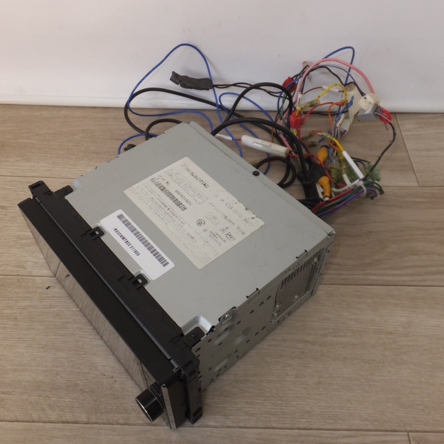 [送料無料] ★パナソニック Panasonic SDカーナビステーション Strada CN-RX03WD[8]★