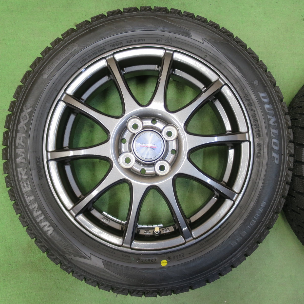 未使用！23年★スタッドレス 165/65R15 ダンロップ ウインターマックス WM02 VELVA CHARGE 15インチ ハスラー タフト 等 軽サイズ PCD100/4H★5051506イス