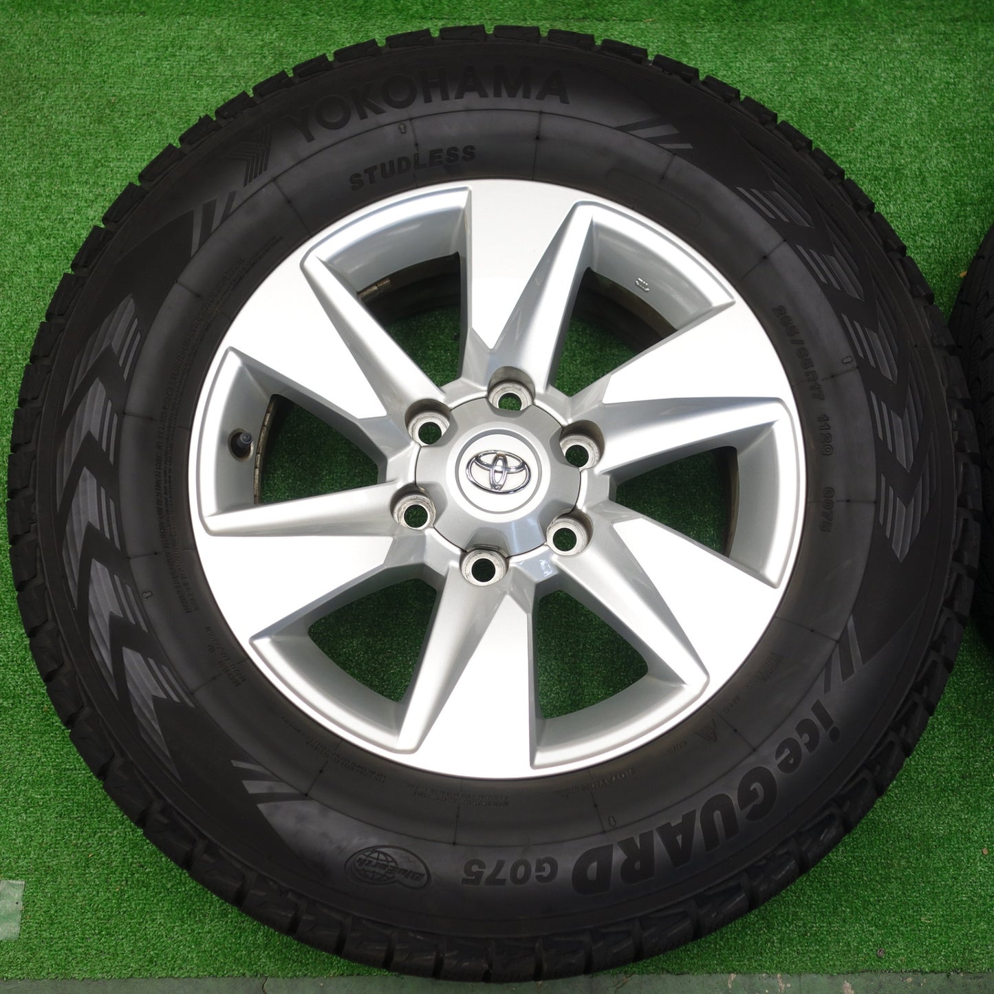 バリ溝！キレイ！9分★トヨタ 150系 ランクル プラド 純正 265/65R17 スタッドレス ヨコハマ アイスガード G075 17インチ PCD139.7/6H★5112904KTス